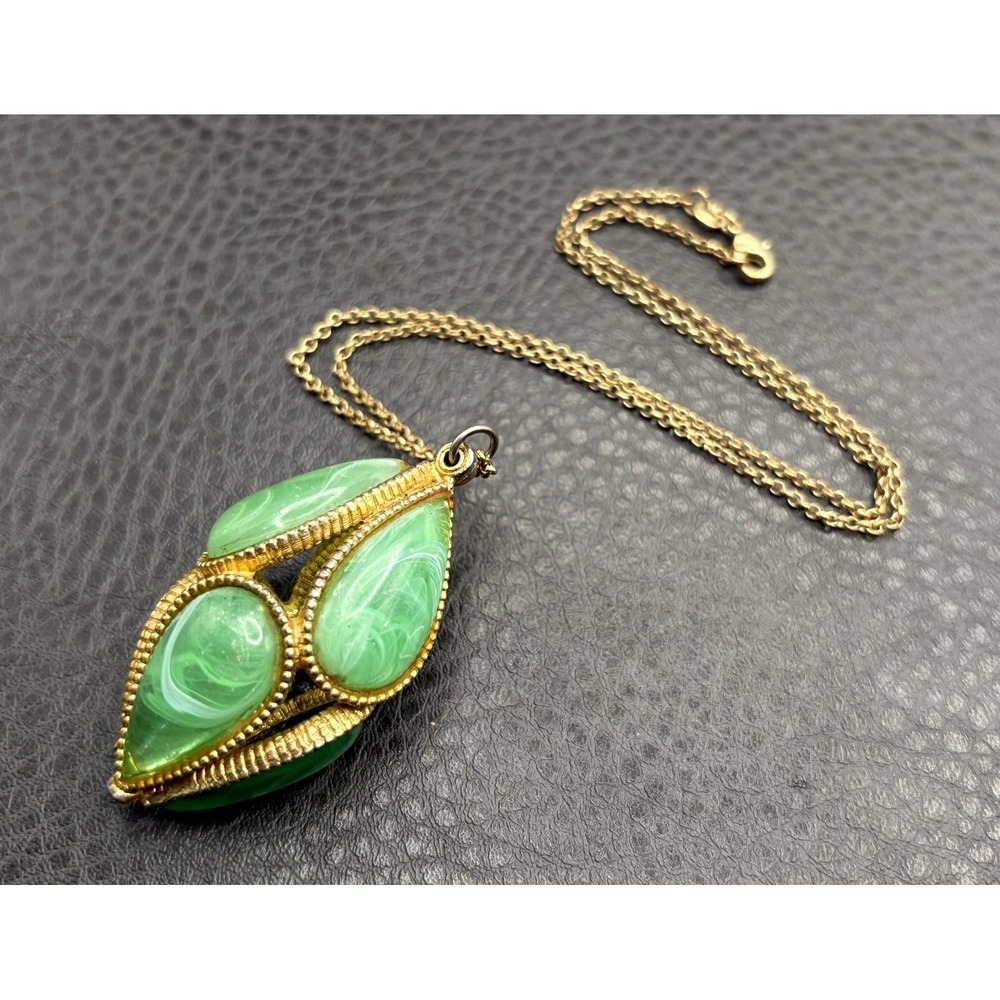 VTG Gold Tone Green Marbled Resin Pendant 925 Necklace Etruscan Revival Style